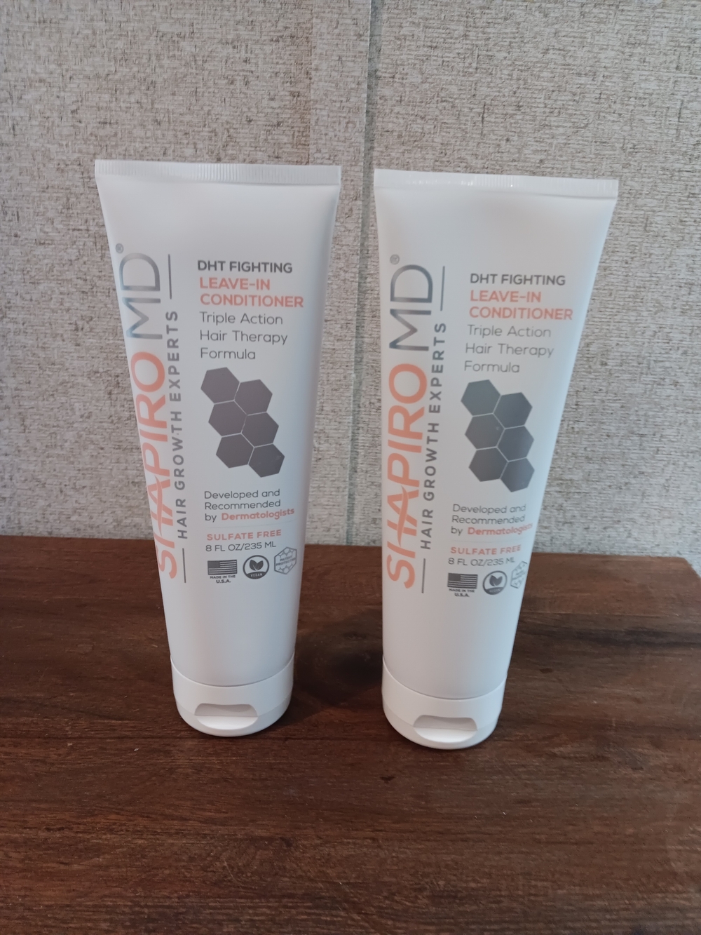 Shapiro Md- Fighting Leave-In Conditioner - White